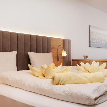 Appartement Krippenstein Mit Indoorpool Und Sauna Bad Goisern Eksteriør bilde