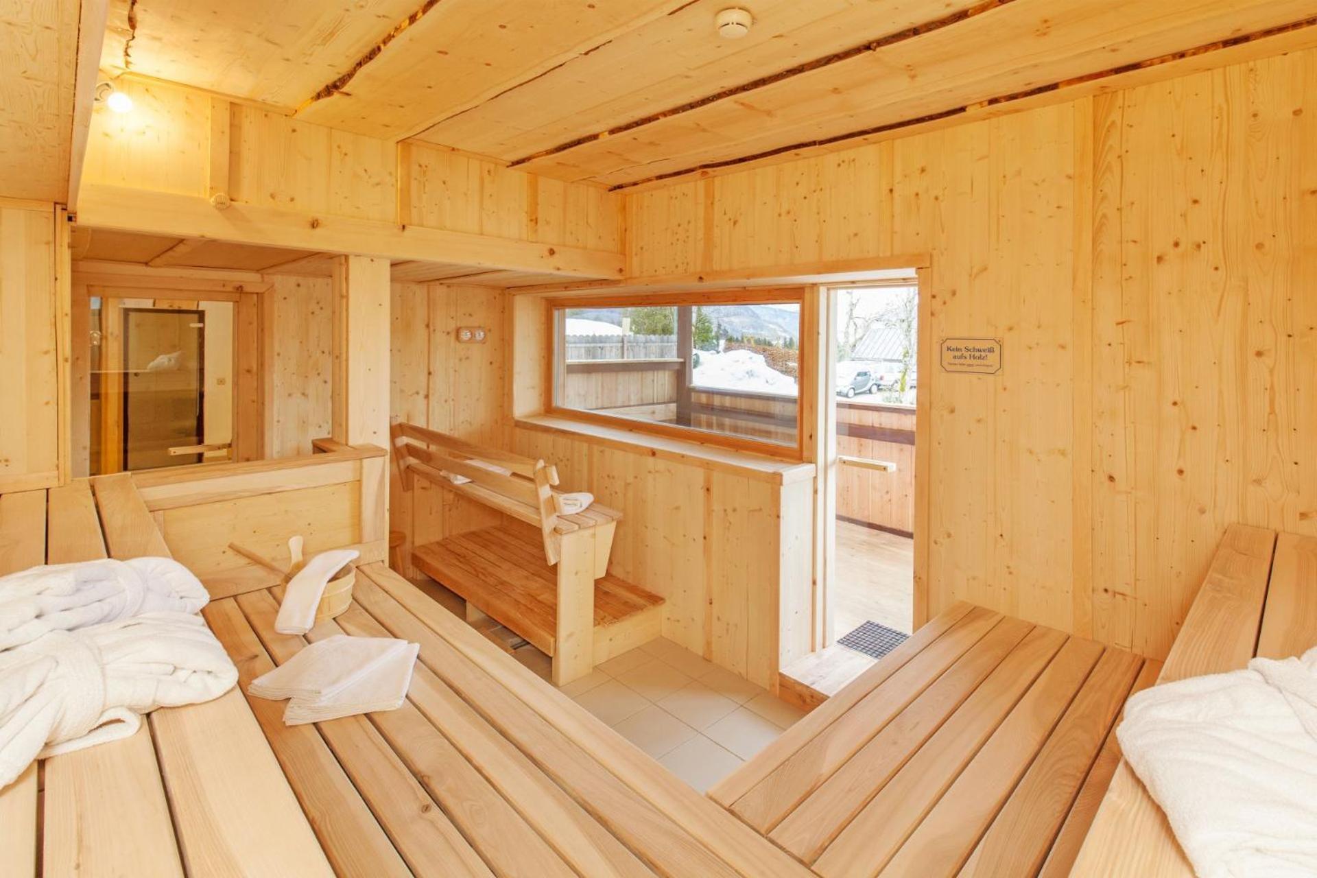 Appartement Krippenstein Mit Indoorpool Und Sauna Bad Goisern Eksteriør bilde